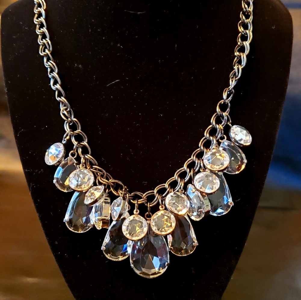 Jewelry necklace